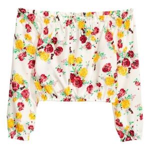 Divided H & M cropped long sleeve top